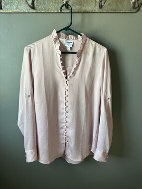 Express Women’s Light Pink Button-Detail Long Sleeve Shirt